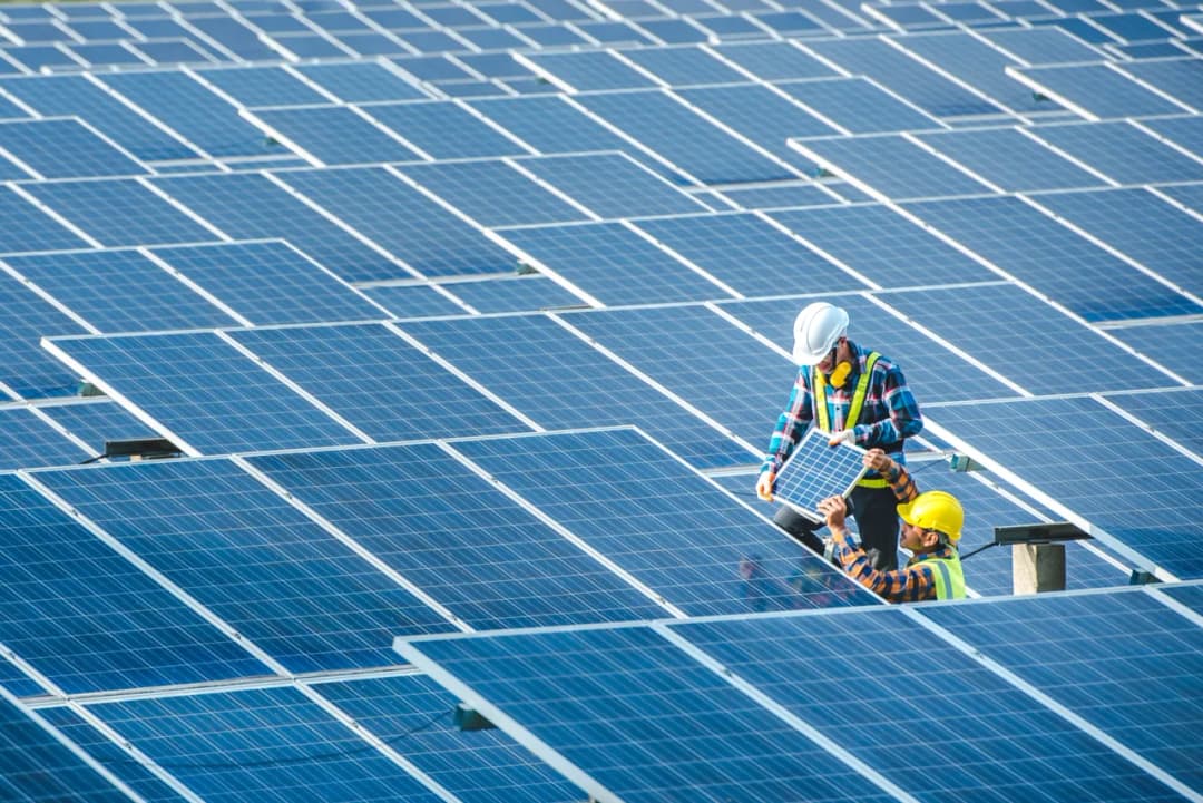 Solorz elektrownia słoneczna: kluczowe informacje i przyszłość energii odnawialnej