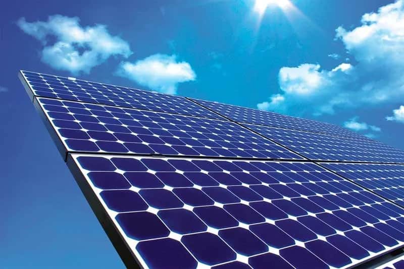 Jak zbudować elektrownię słoneczną: uniknij kosztownych błędów