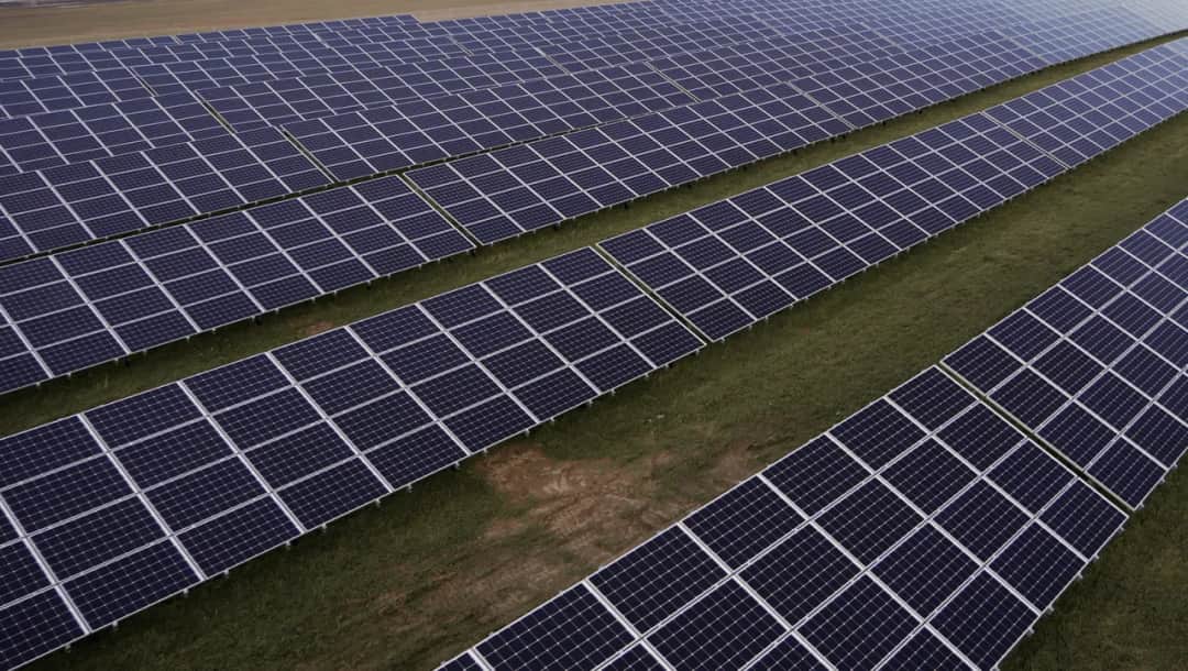 Przydomowe elektrownie słoneczne cennik: jakie są realne koszty?