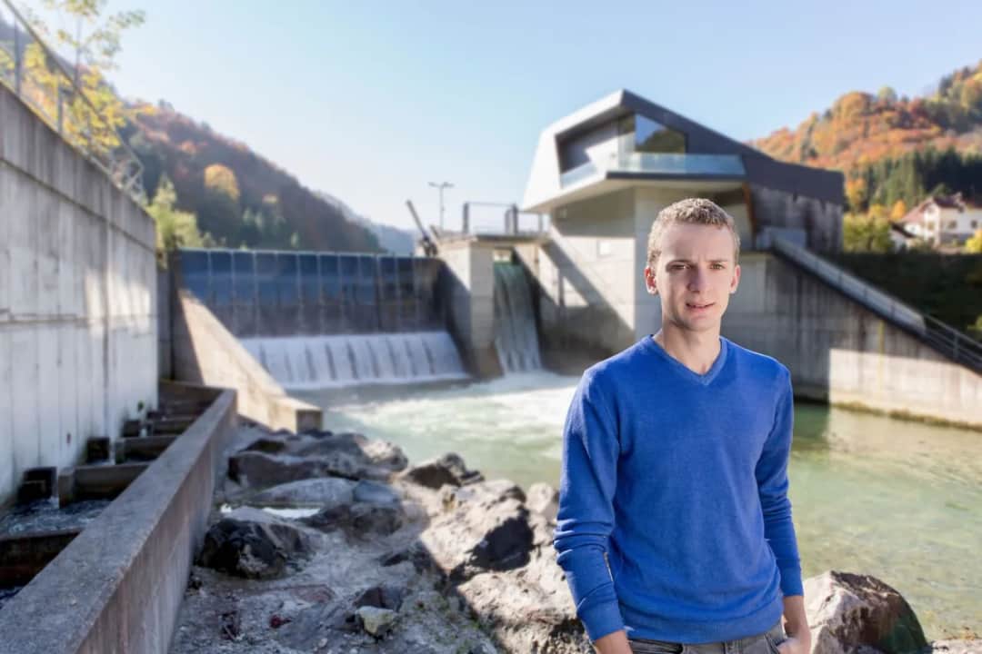 Jak skutecznie sprzedać energię z elektrowni wodnej w Polsce?